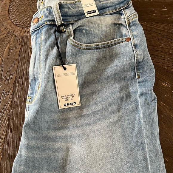 Just Blue Shorts - Picture 4 of 4